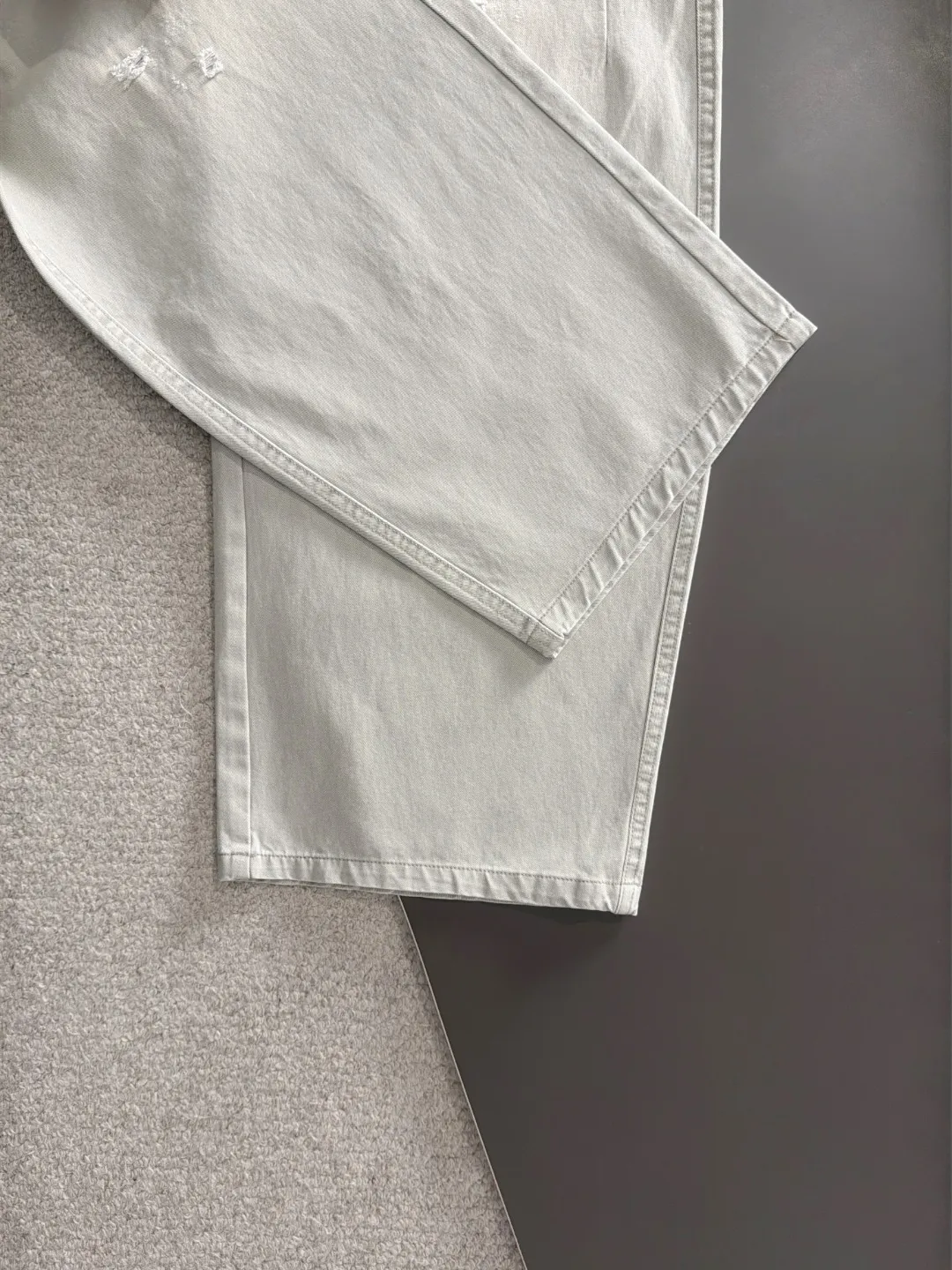 The next day shipped P195 Balenciaga 2026 summer New Arrival elastic casual pants, counter custom fabric Breathable high comfort, impeccable details, brand elements design concept, reflecting high quality. The hand feels delicate and soft! Casual cuts and awesome upper body! Sizes: S-3XL